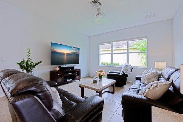 9362 Isles Cay Drive, Delray Beach, FL 33446