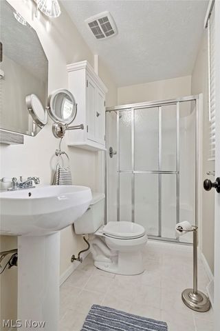 2400 Lancaster Road, Akron, OH 44313