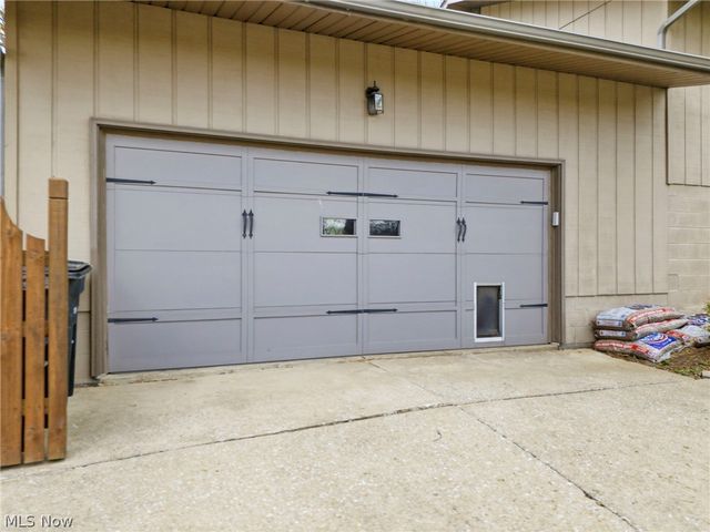 2400 Lancaster Road, Akron, OH 44313