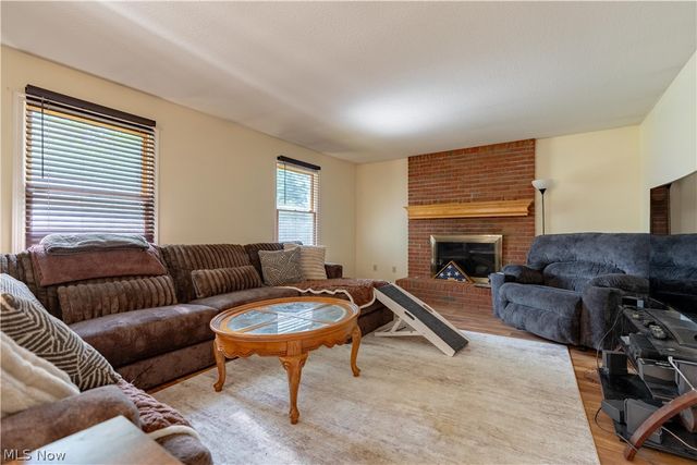 6246 Marelis Avenue NE, Canton, OH 44721