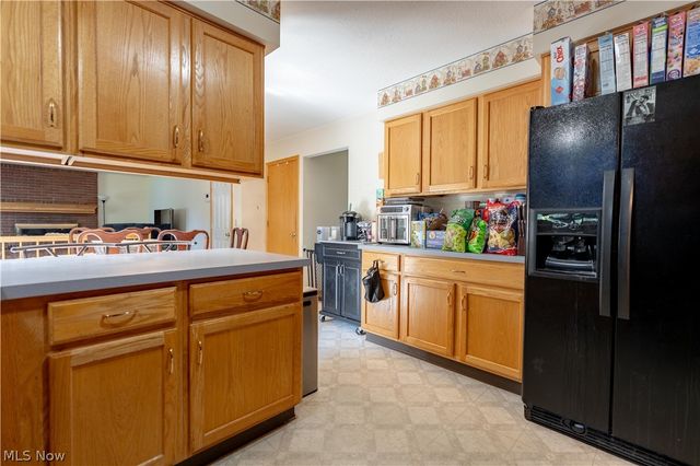 6246 Marelis Avenue NE, Canton, OH 44721
