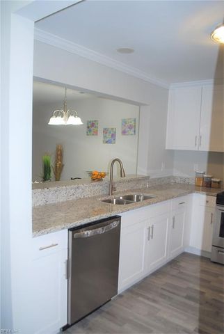 948 Allendale DR, Hampton, VA 23669