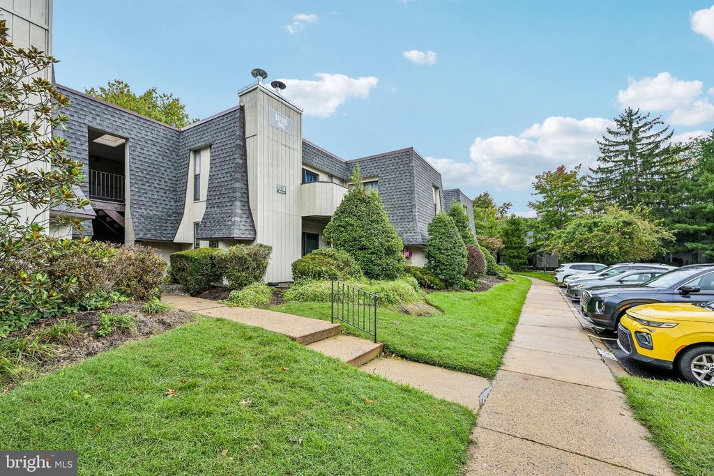 25 S. CHURCH RD #115, Maple Shade, NJ 08052 — photo 2