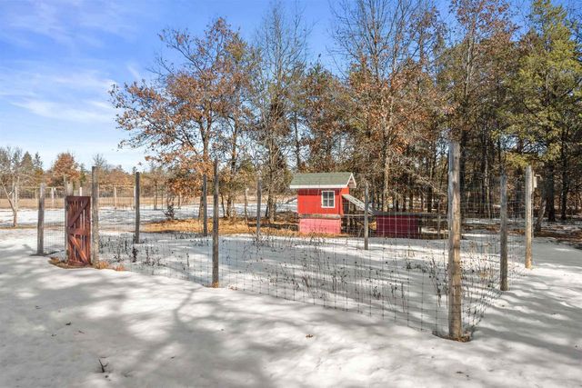 1040 Akron Drive, Nekoosa, WI 54457