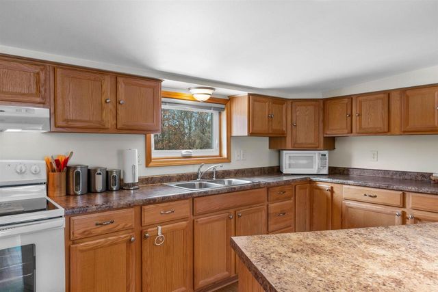 1040 Akron Drive, Nekoosa, WI 54457