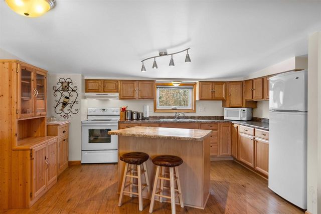 1040 Akron Drive, Nekoosa, WI 54457