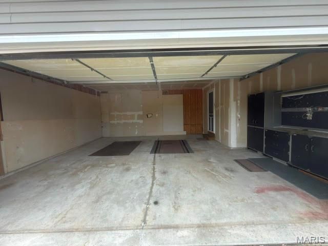 591 Creekwood Boulevard, Troy, MO 63379