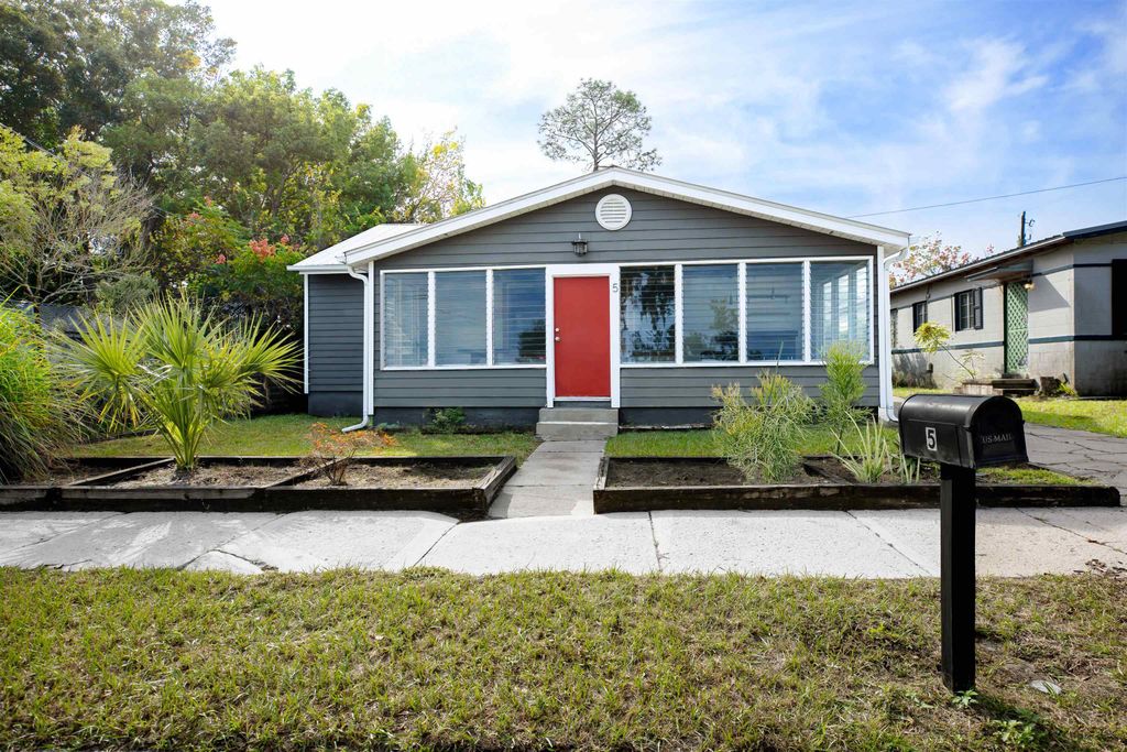 5 Carey St., St Augustine, FL 32084