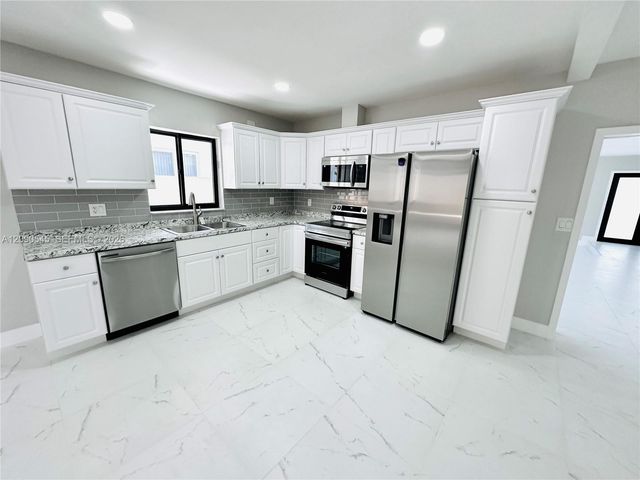 201 SW 40th Avenue, Miami, FL 33134