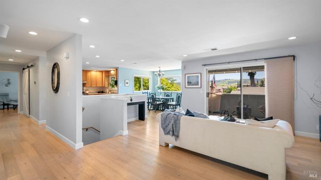 1229 Monte Vista Ct, Benicia, CA 94510