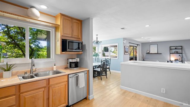 1229 Monte Vista Ct, Benicia, CA 94510