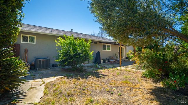 1229 Monte Vista Ct, Benicia, CA 94510