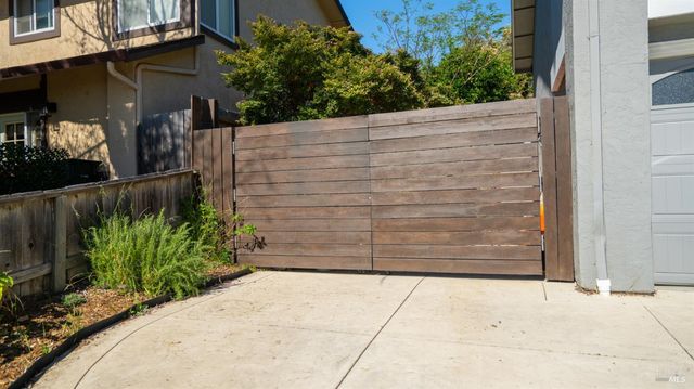 1229 Monte Vista Ct, Benicia, CA 94510