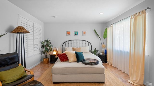 1229 Monte Vista Ct, Benicia, CA 94510