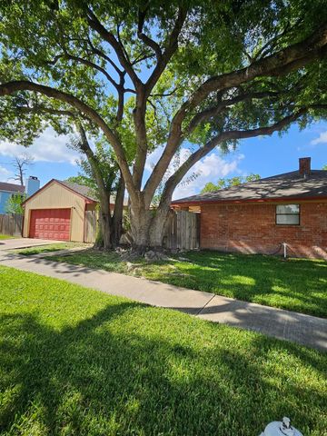 7206 Navidad Road, Houston, TX 77083