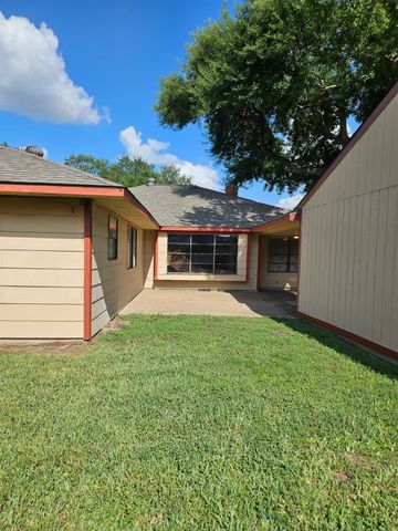 7206 Navidad Road, Houston, TX 77083