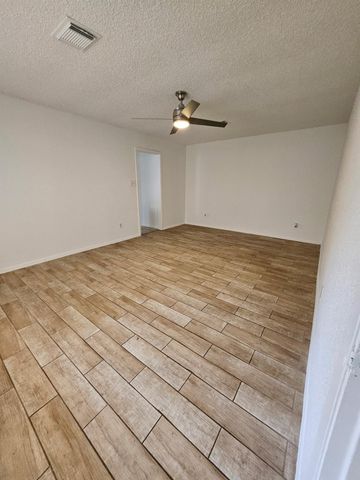 7206 Navidad Road, Houston, TX 77083