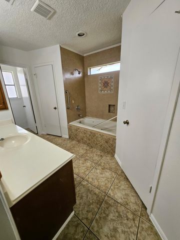 7206 Navidad Road, Houston, TX 77083