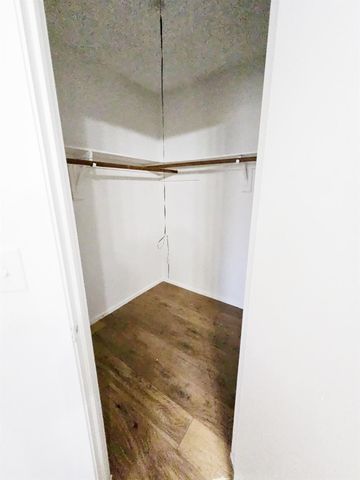 7206 Navidad Road, Houston, TX 77083