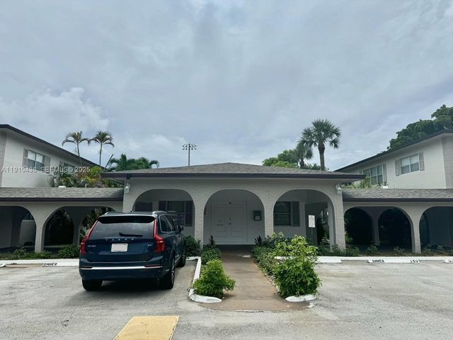 540 SE 2nd Avenue J3, Deerfield Beach, FL 33441