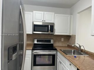 540 SE 2nd Avenue J3, Deerfield Beach, FL 33441