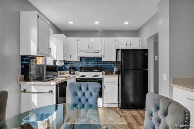 120 Seward Street 303, Detroit, MI 48202