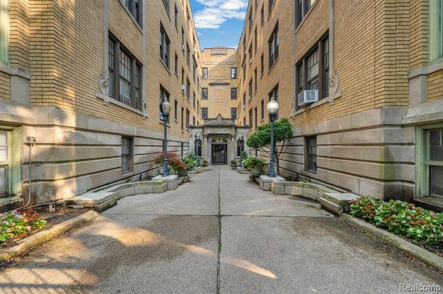 120 Seward Street 303, Detroit, MI 48202