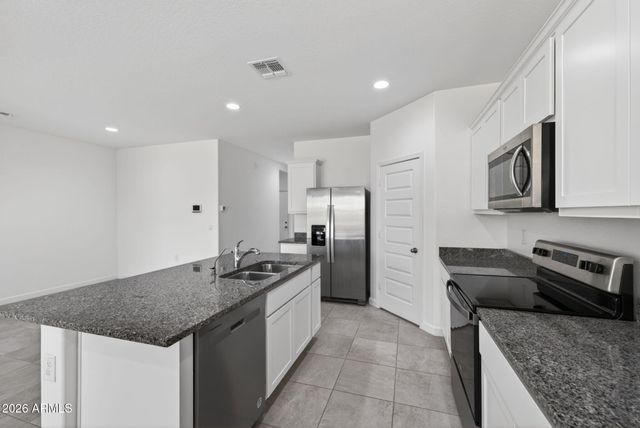 2432 W Shanley Avenue, Apache Junction, AZ 85120