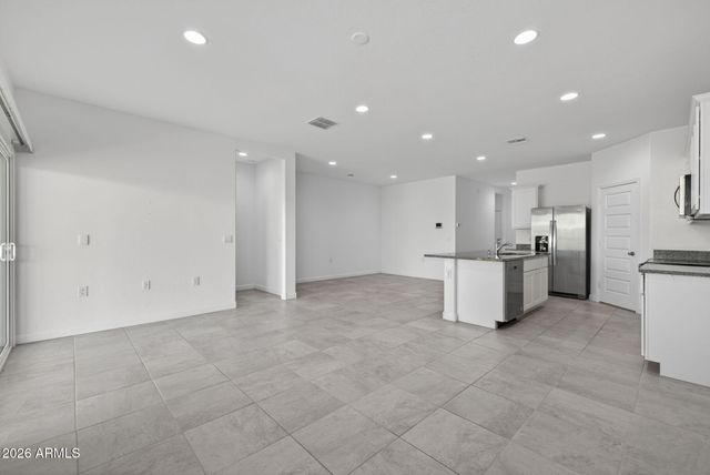 2432 W Shanley Avenue, Apache Junction, AZ 85120