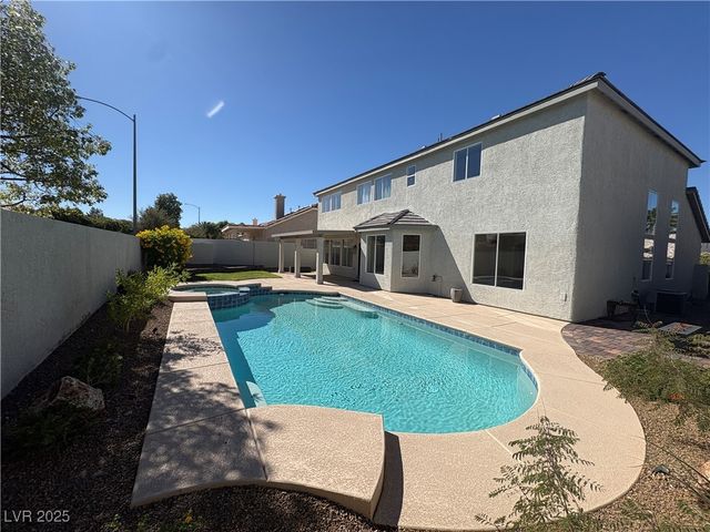 2647 Hourglass Drive, Henderson, NV 89052