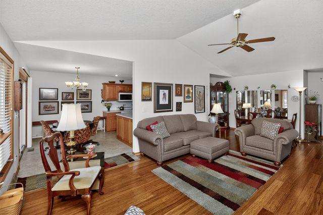 842 Lindsay Court SW, Altoona, IA 50009