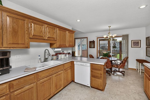842 Lindsay Court SW, Altoona, IA 50009
