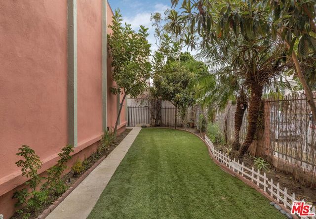 1611 Venice Boulevard, Los Angeles, CA 90006