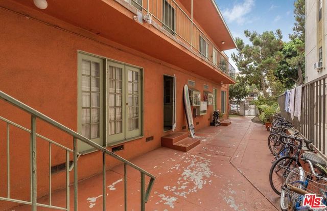 1611 Venice Boulevard, Los Angeles, CA 90006