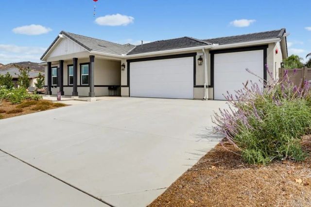 3120 Shue Place, Escondido, CA 92027