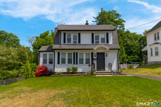 24 Pleasant Avenue, Naugatuck, CT 06770