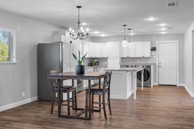 316 W 3rd Street, Justin, TX 76247