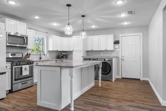 316 W 3rd Street, Justin, TX 76247