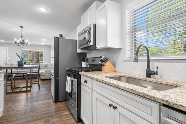 316 W 3rd Street, Justin, TX 76247