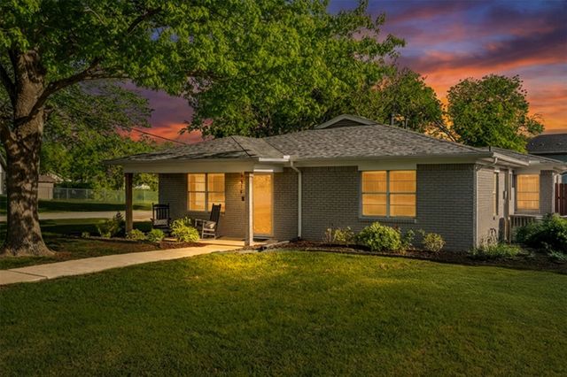 316 W 3rd Street, Justin, TX 76247