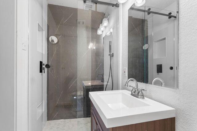 316 W 3rd Street, Justin, TX 76247