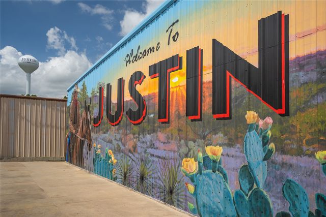 316 W 3rd Street, Justin, TX 76247