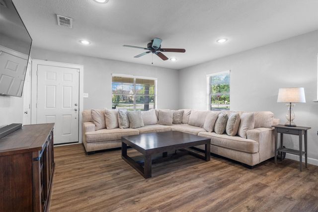 316 W 3rd Street, Justin, TX 76247