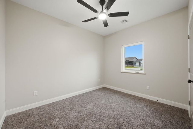 731 N Wakefield Ave, Valley Center, KS 67147