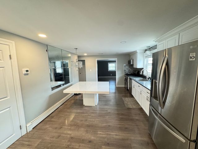 59 West Street 2, Newton, MA 02458