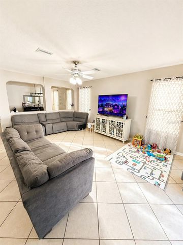 2514 CROSS MORE STREET, Valrico, FL 33594