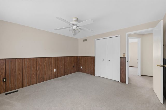 15661 Cumberland Street, Riverview, MI 48193