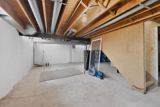 15661 Cumberland Street, Riverview, MI 48193