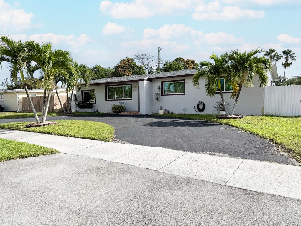 19731 NW 4th Avenue, Miami Gardens, FL 33169