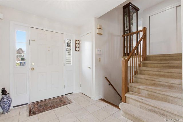 5 Avis Drive, New Rochelle, NY 10804